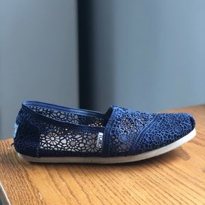 Blue lace TOMs